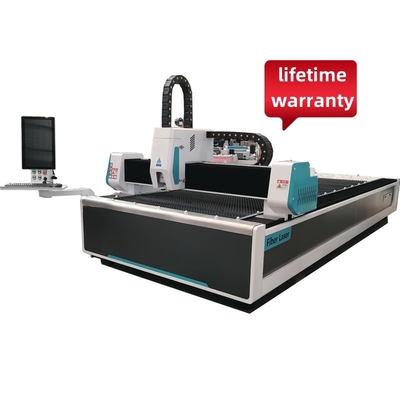 3015 1500W glasvezellasersnijmachine met Raytols BM111 Fscut2000-besturing